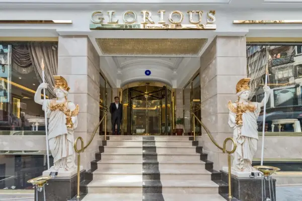 Glorious Hotel 6